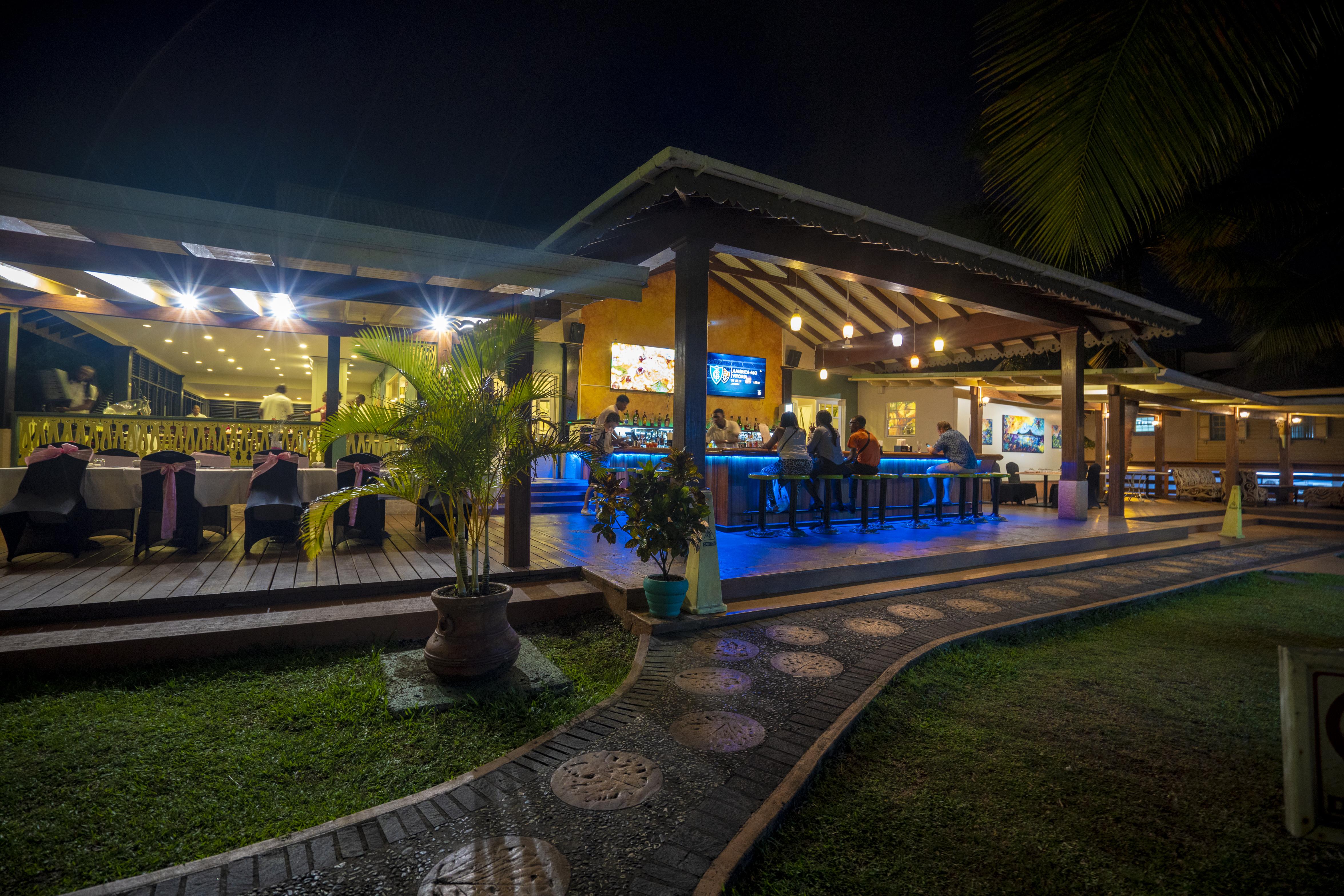 Coco Palm Hotel โกรส อิส์ลีต ภายนอก รูปภาพ