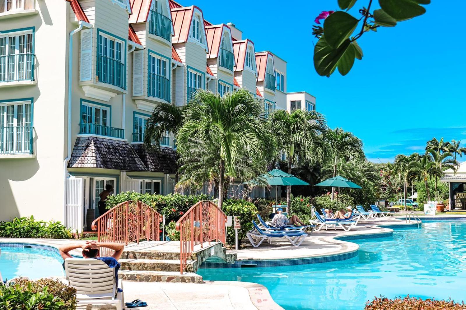 Coco Palm Hotel โกรส อิส์ลีต ภายนอก รูปภาพ